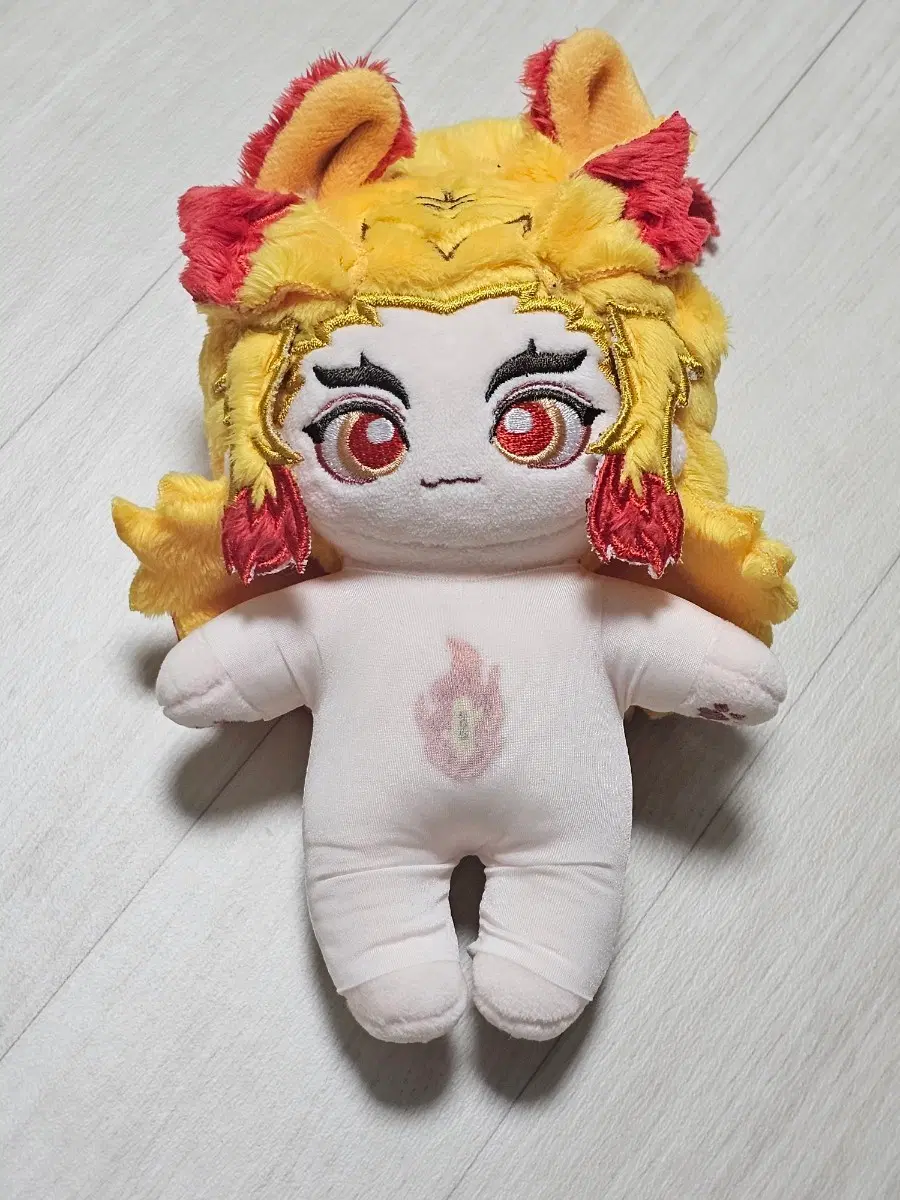 귀멸의칼날 렌고쿠 쿄쥬로 속성 솜인형 15cm 판매합니다(솜깅)