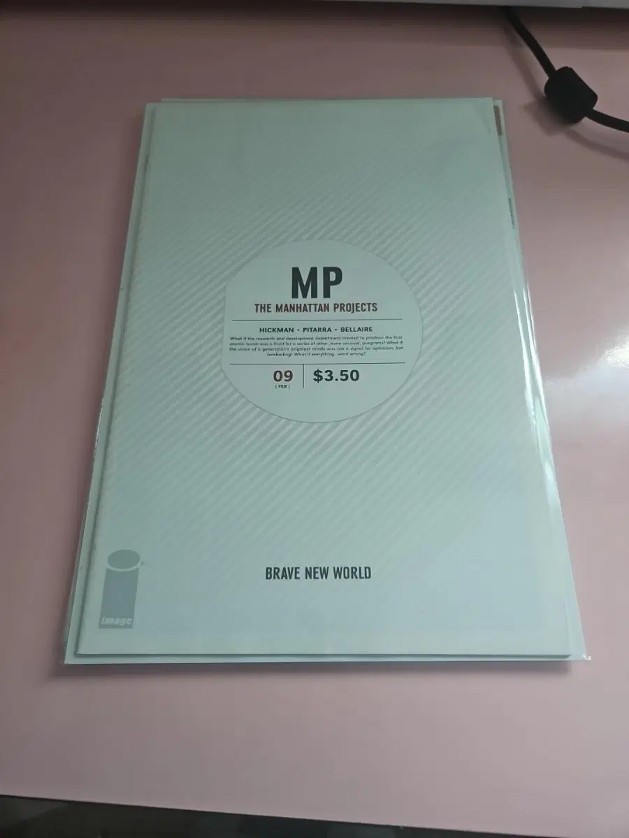 M / 2013 / The Manhattan Projects #9