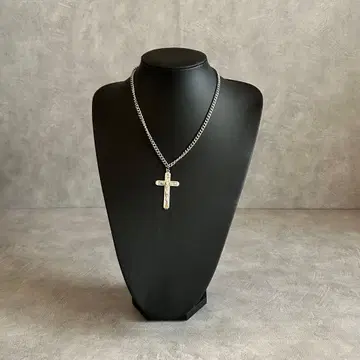 archive grunge cross necklace y2k