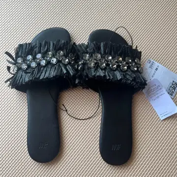 새상품 H&M 큐빅 장식 블랙 플랫 슬리퍼 샌들 38cm
