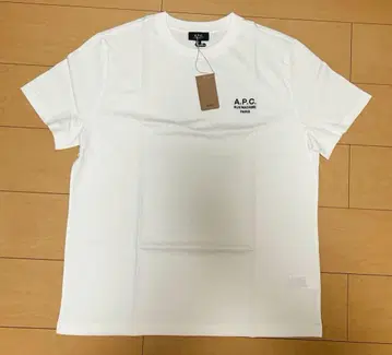 A.P.C. 티셔츠 화이트 로고