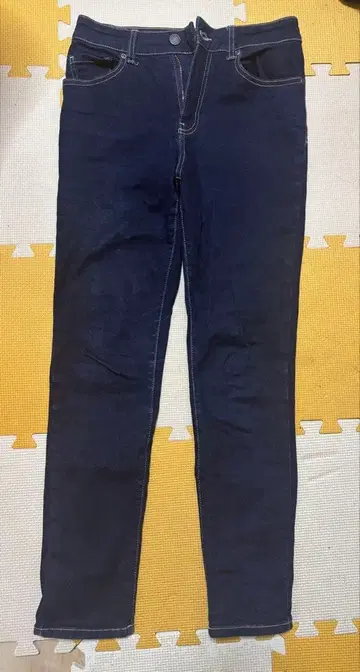 새상품급 스키니 데님 팬츠 네이비 S 사이즈
