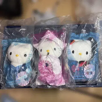 헬로키티 맥도날드 3종 세트 사이즈 높이 25~30cm 정도