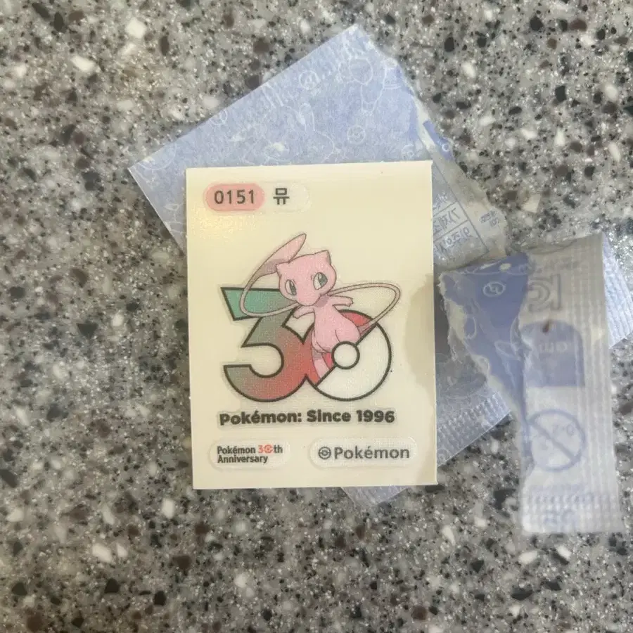 포켓몬스터 30주년 뮤 띠부띠부씰
