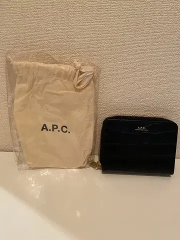 [미사용 새상품] A.P.C. 접이식 지갑 PXBLJ-F63029