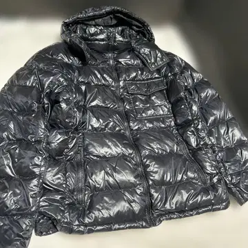 새상품급 유니클로 광택감 다운 자켓 다운 코트 XL 블랙 네이비 남성용