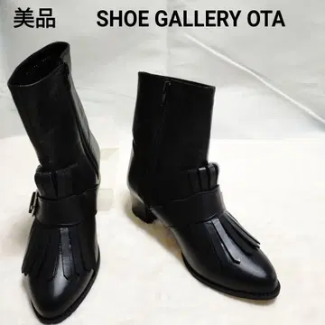[ 새상품급 ] SHOE GALLERY OTA 버클 디자인 숏부츠 22.5
