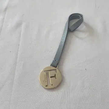 FURLA 로고 참 키링