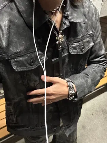 블랙 데님 자켓 G 코팅 가공