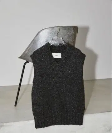 todayful Mottle Yarn Knit Vest 차콜 그레이