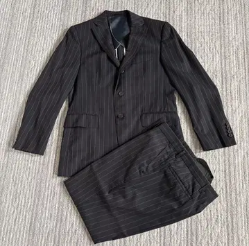 THE SUIT COMPANY 블랙 스트라이프 수트