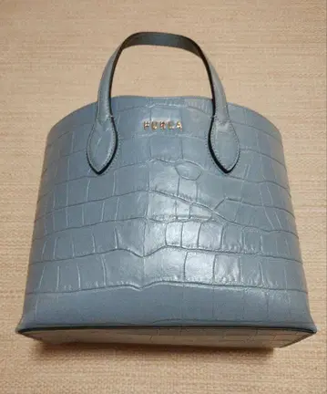 훌라 FURLA 블루 그레이 엠보 핸드백