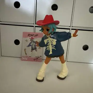 Frankie: Diva POPMART 피규어