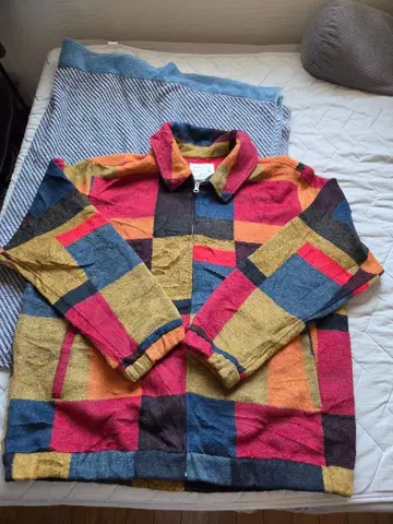 URBAN OUTFITTERS 체크 무늬 집업 자켓 XL
