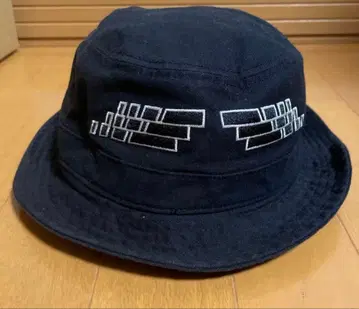 C.E. Cavempt 버킷햇 L 사이즈