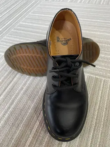 Dr. Martens 닥터마틴 블랙 UK5 24cm