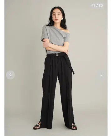 Mila Owen 비대칭 넥 T셔츠 그레이 SHIPS ZARA