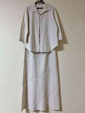 토쿠코 프리미에 볼 린넨 혼방 셋업