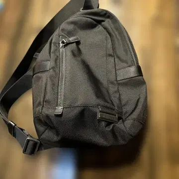 MICHAEL KORS 바디백 블랙