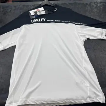 OAKLEY LASTING COOL BROOK MOCK 100