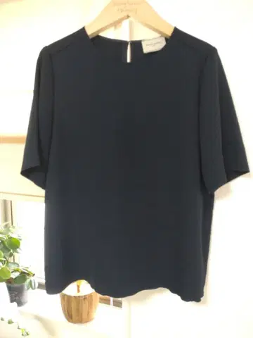 [ 컨디션 최상 ] UNITED ARROWS 오부소매 블라우스 네이비