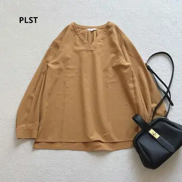 플라스테 V넥 긴팔 블라우스 사이드 슬릿 루즈핏 M s3859
