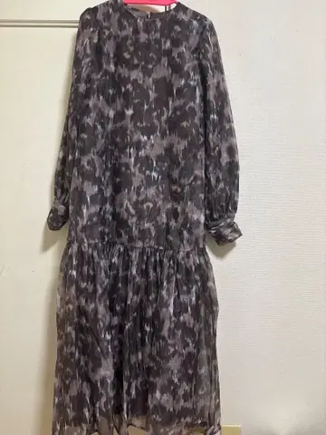 추상 패턴 시어 롱 원피스 긴팔
