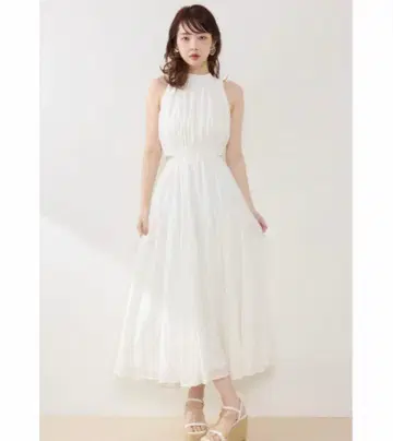 rienda 홀터넥 개더 플레어 원피스 화이트 S 가격 인하