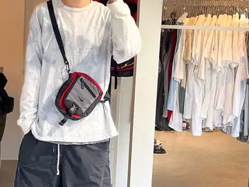 90s nike poach body bag