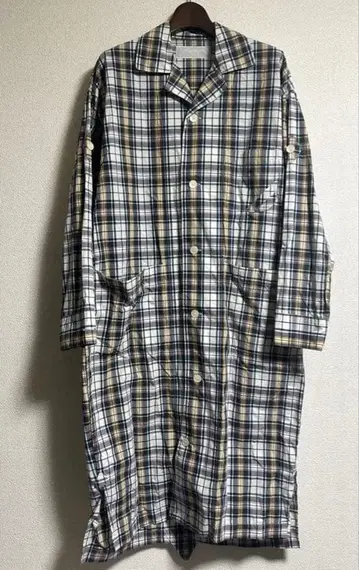 니카이도 후미 착용 PHINGERIN SLEEPER CHECK 롱 셔츠
