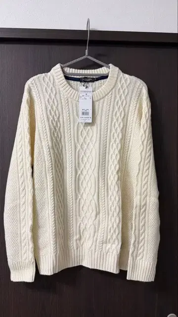 [배송비 포함] 미사용 새상품 BLACK LABEL CRESTBRIDGE 니트