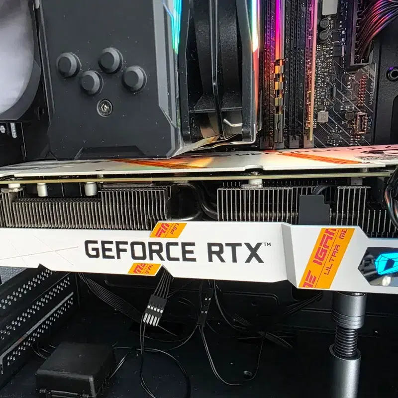(하자,고장 제품)컬러플 RTX 3070 igame 그래픽카드