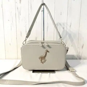 [ 새상품급 ] Brooklyn Charm 기린 2way 숄더 아이보리