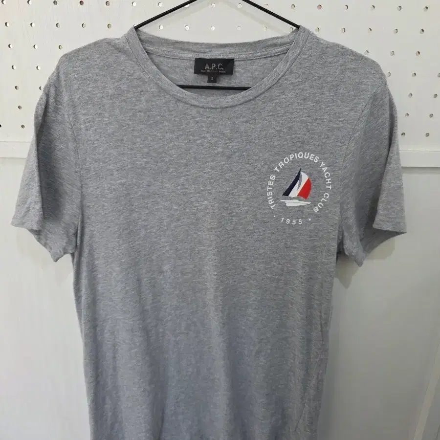 A.P.C. 라운드넥 반팔티 그레이
