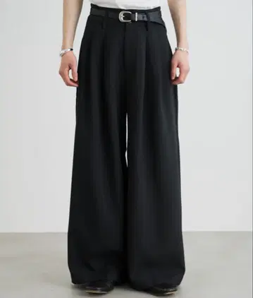 3-Tuck wide linen touch straight slacks