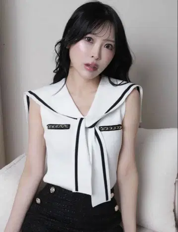 LIP SERVICE 세일러 칼라 체인 니트