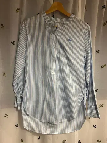 LACOSTE 스트라이프 밴드 카라 셔츠 라이트 블루