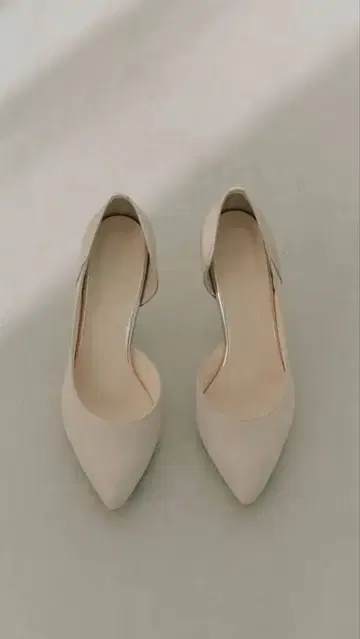 kaene 바이컬러 펌프스 beige
