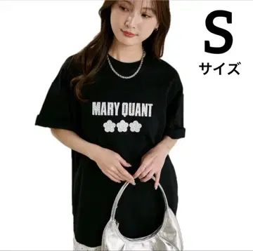 마리콴트 도트 무늬 자수 로고 T셔츠