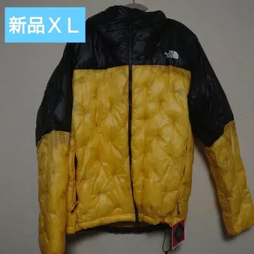 새상품 THE NORTH FACE 남성용 다운 자켓 블랙과 옐로우 컬러
