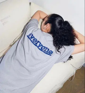 최종 가격 인하 everyone x TTTMSW LOGO T 셔츠 S