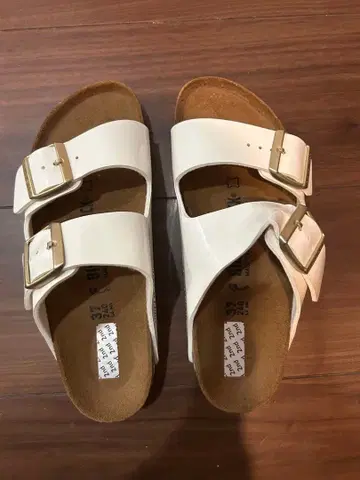 버켄스탁 애리조나 24cm 화이트