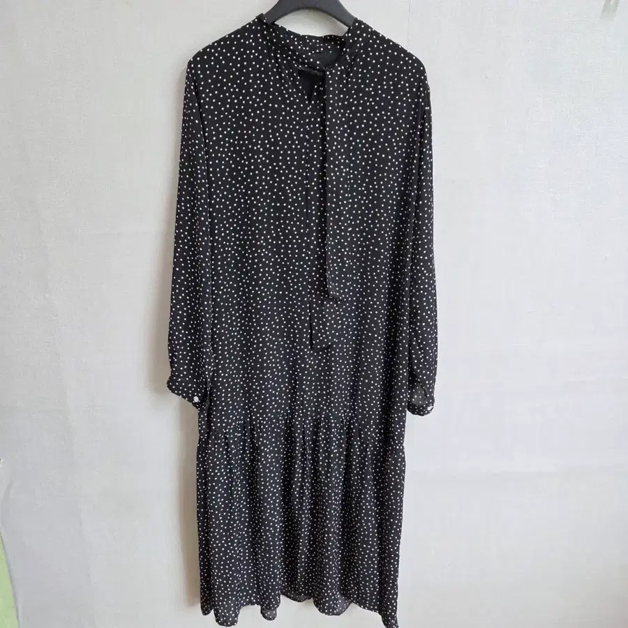 HOTPING 여성 블랙 도트 롱 원피스 88-99 JJ3647