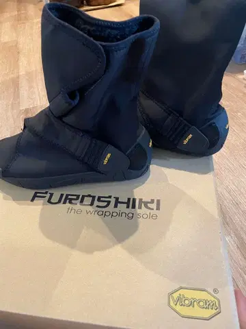 가격 인하 Vibram FUROSHIKI 부츠 블랙 박스 포함 38 사이즈