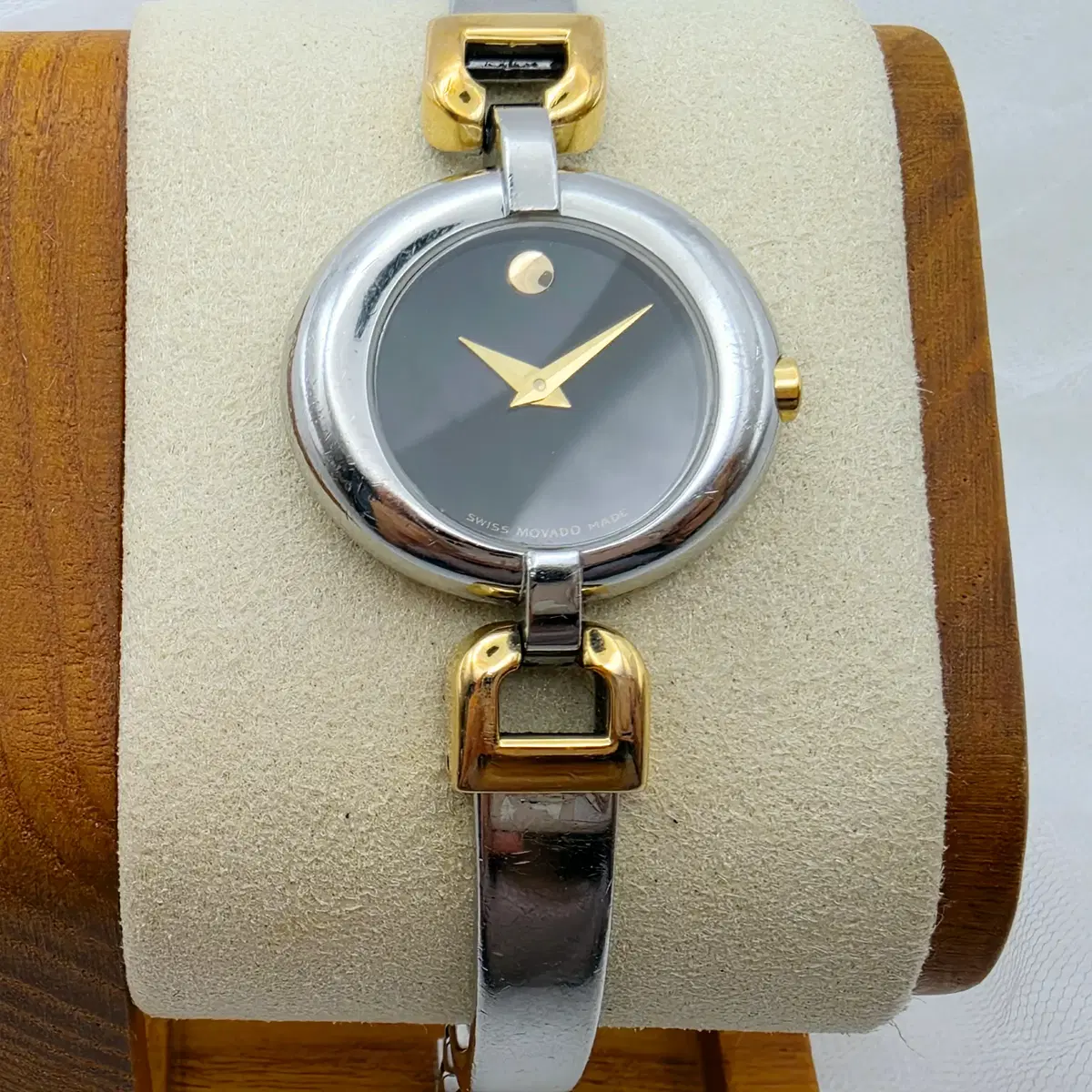[MOVADO] 모바도 비보 투톤 뮤지엄 뱅글 레이디 워치