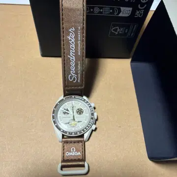 OMEGA x SWATCH 미션 투 새턴