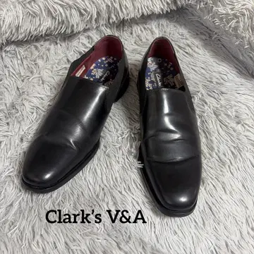 Clarks V&A 콜라보 슬립온 드레스 신발