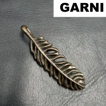 [ SALE ] [ 새상품급 ] GARNI 가르니 페더 펜던트 탑 목걸이