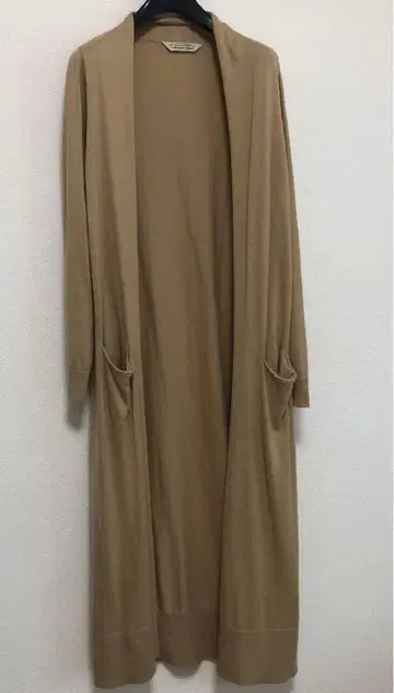 타임세일 시착만 한 상품 트라쪼돈나 베이지 롱가디건