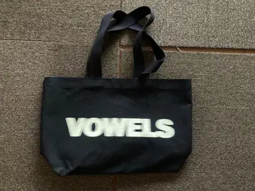 vowels 블랙 토트백